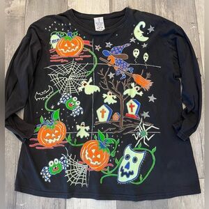 Vintage Women’s Glow in the Dark Halloween Shirt